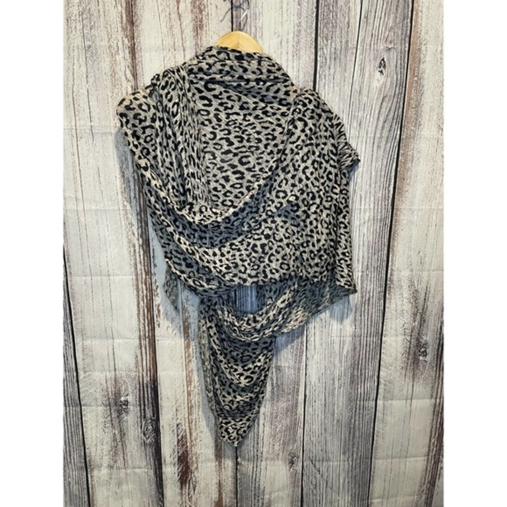 FREE PEOPLE SCARF OVERSIZED LEOPARD ANIMAL PRINT 100% COTTON.